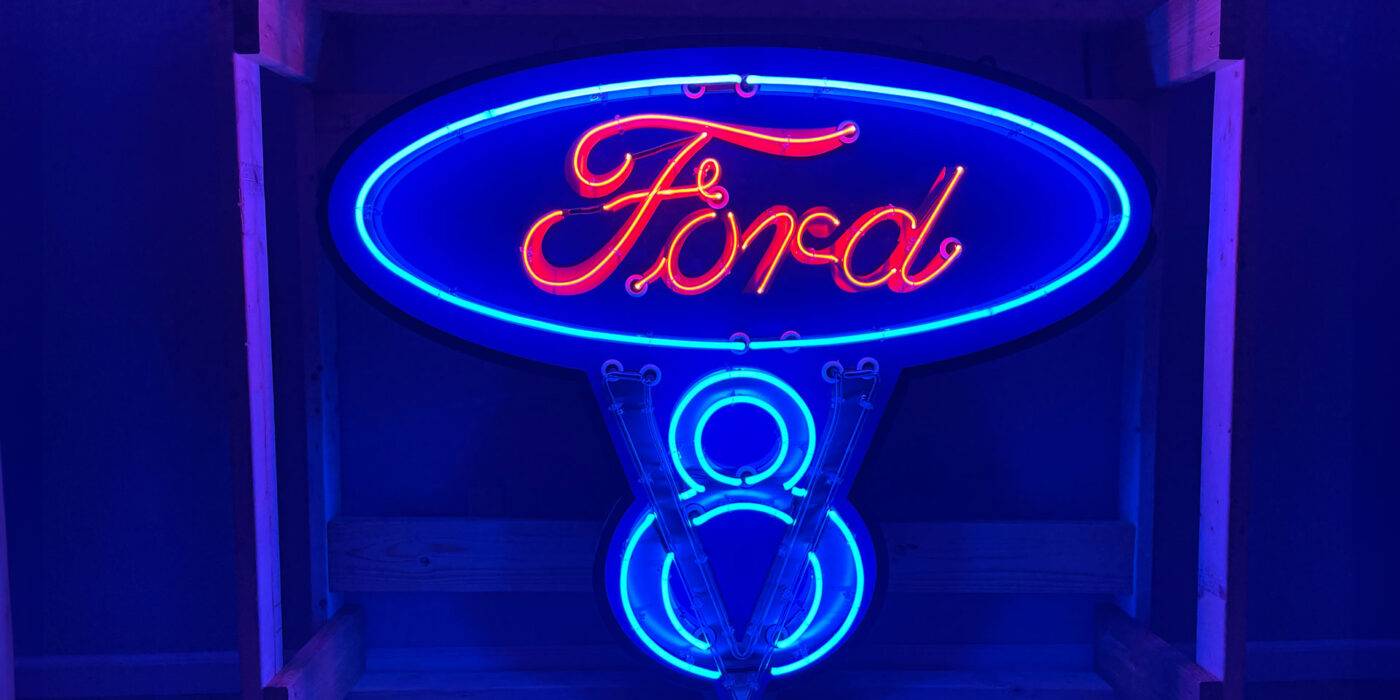 Ford v8 neon road sign