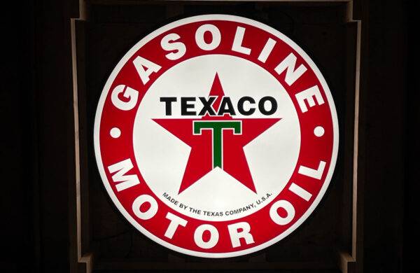 Neon road texaco motor oil round sign